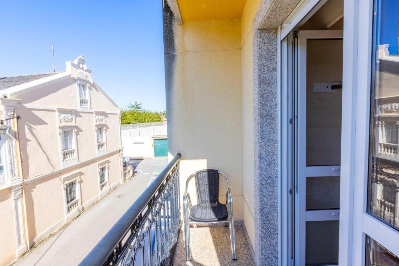 Apartamentos Riamar 2 Ribadeo Bagian luar foto